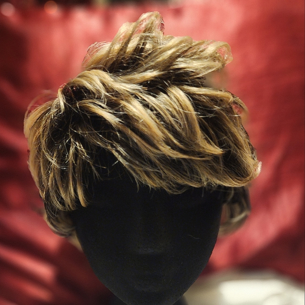 Carmen Short Blonde Wig